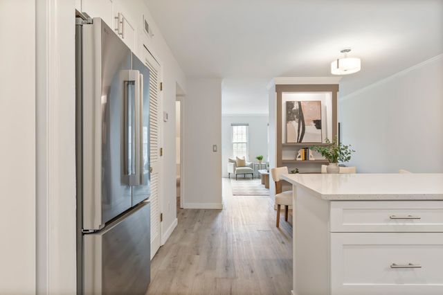 2829 Hazelwood Dr, Nashville, TN 37212