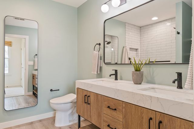 2829 Hazelwood Dr, Nashville, TN 37212