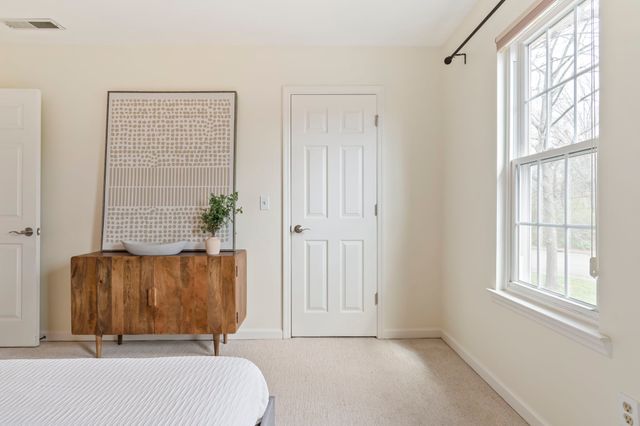 2829 Hazelwood Dr, Nashville, TN 37212