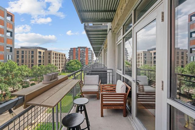 748 3rd Street N 406, Minneapolis, MN 55401