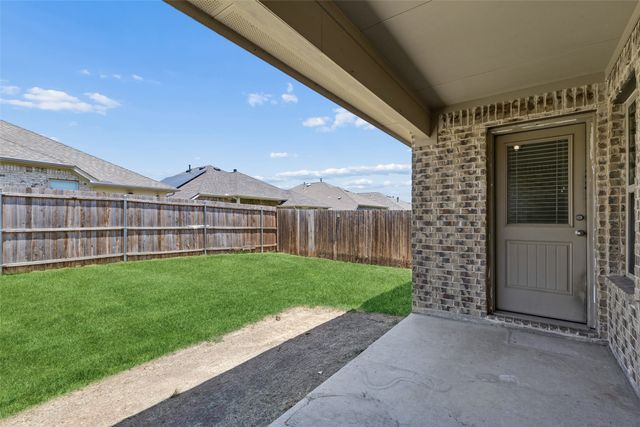 9105 Silver Dollar Drive, Fort Worth, TX 76131