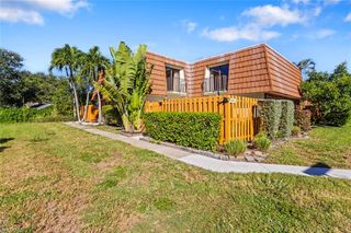 1454 Park Shore CIR # 2, Fort Myers, FL 33901