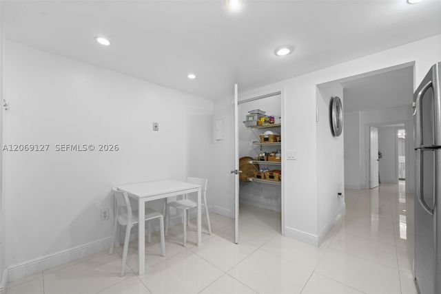 9801 Collins Ave 20V, Bal Harbour, FL 33154