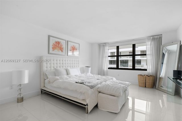 9801 Collins Ave 20V, Bal Harbour, FL 33154