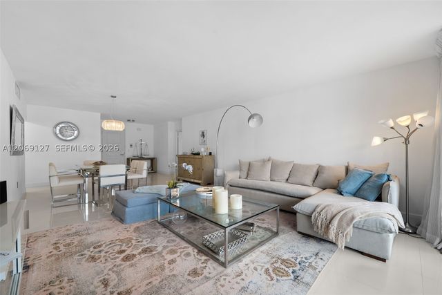 9801 Collins Ave 20V, Bal Harbour, FL 33154