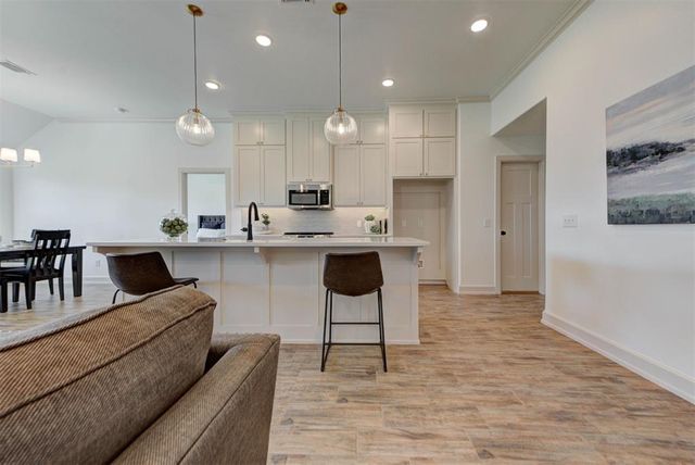 10528 NW 33rd Place, Yukon, OK 73099