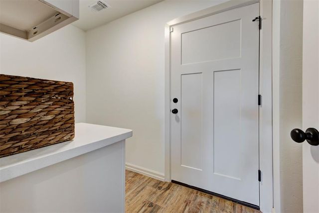 10528 NW 33rd Place, Yukon, OK 73099