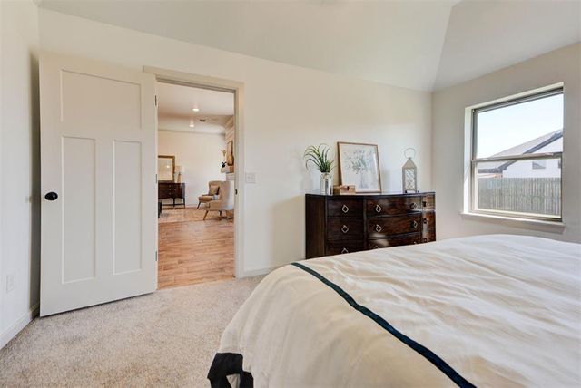 10528 NW 33rd Place, Yukon, OK 73099