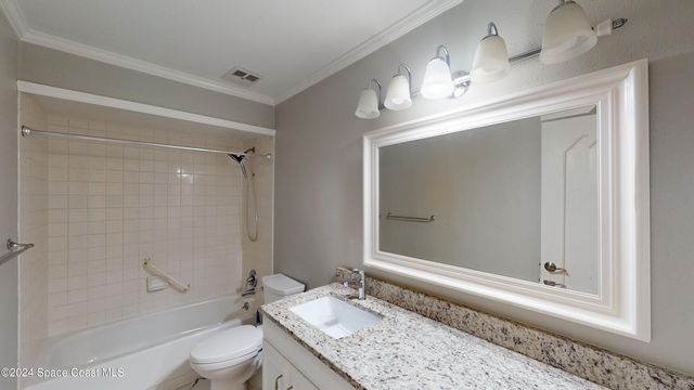 216 Country Club Drive, Melbourne, FL 32940