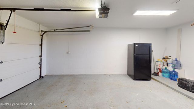 216 Country Club Drive, Melbourne, FL 32940