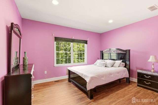 3 Longbow Terrace, Flemington, NJ 08822