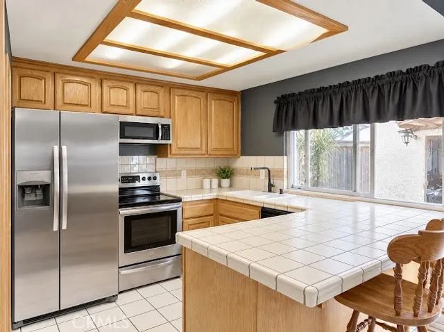 10045 Karmont, South Gate, CA 90280