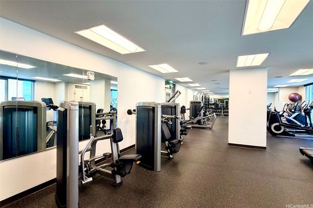 988 Halekauwila Street 1712, Honolulu, HI 96814