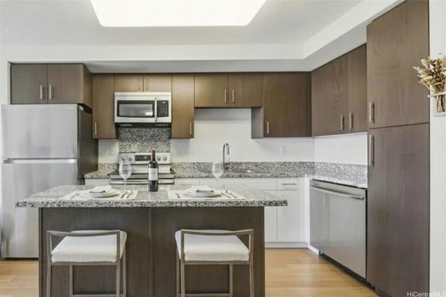 988 Halekauwila Street 1712, Honolulu, HI 96814