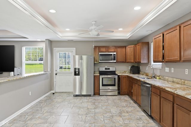 934 N Buck Creek Road, Greenfield, IN 46140