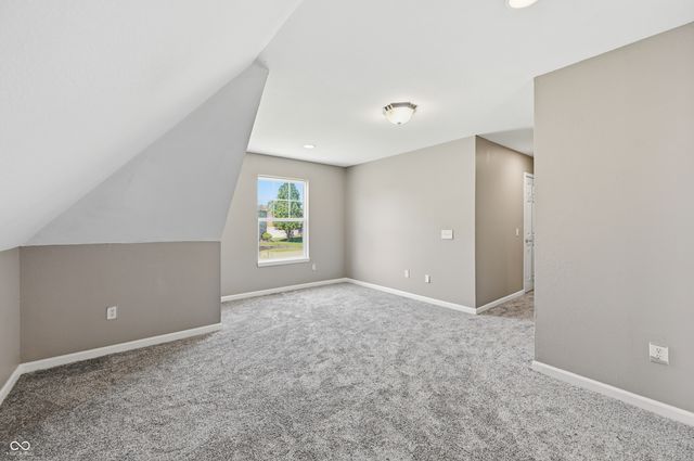 934 N Buck Creek Road, Greenfield, IN 46140