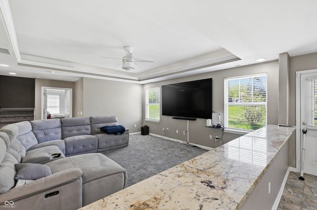 934 N Buck Creek Road, Greenfield, IN 46140