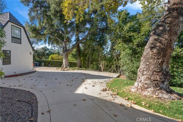 745 W Sunset Drive, Redlands, CA 92373