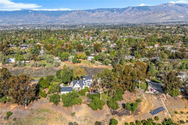 745 W Sunset Drive, Redlands, CA 92373