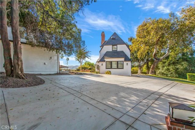 745 W Sunset Drive, Redlands, CA 92373