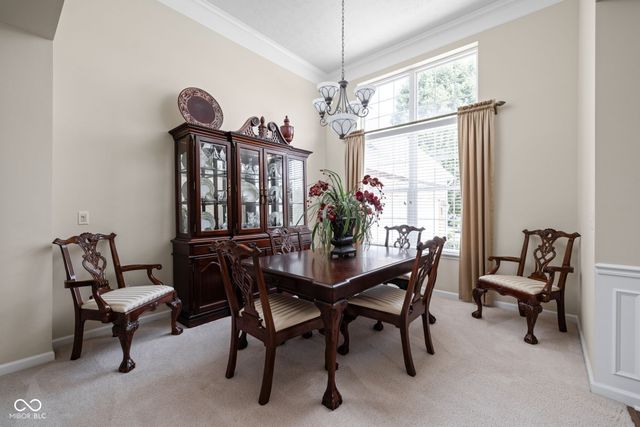 6801 Woodhaven Place, Zionsville, IN 46077