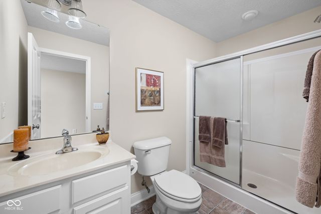 6801 Woodhaven Place, Zionsville, IN 46077