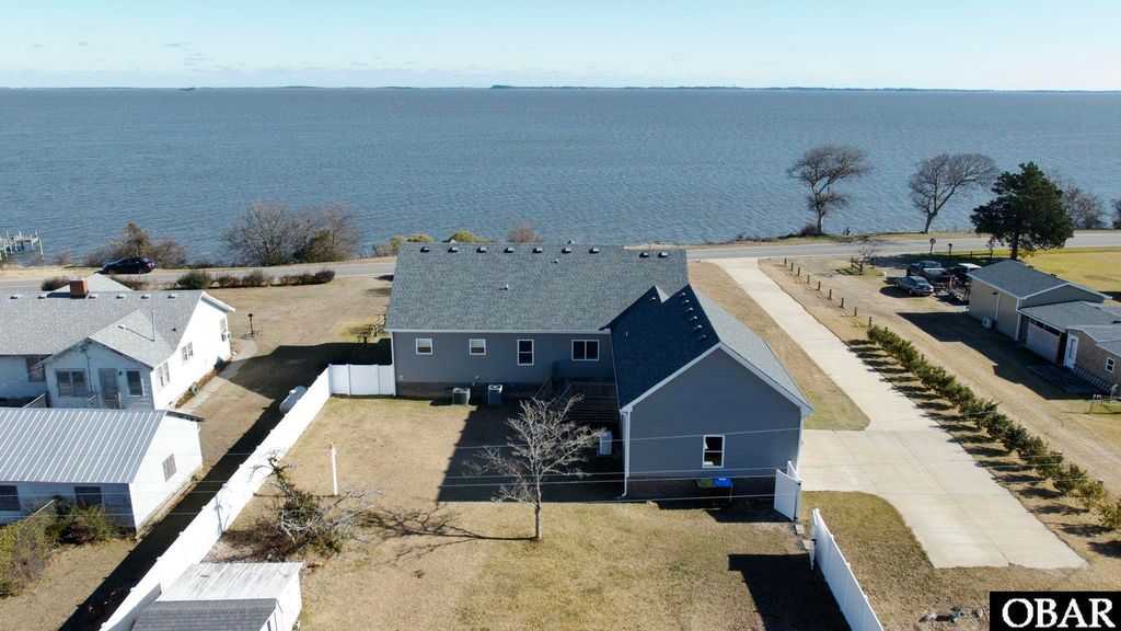 Image 3 of property listing at 1055 Waterlily Road, Coinjock, NC 27923
