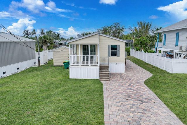 3018 BAYBERRY AVENUE, Punta Gorda, FL 33950