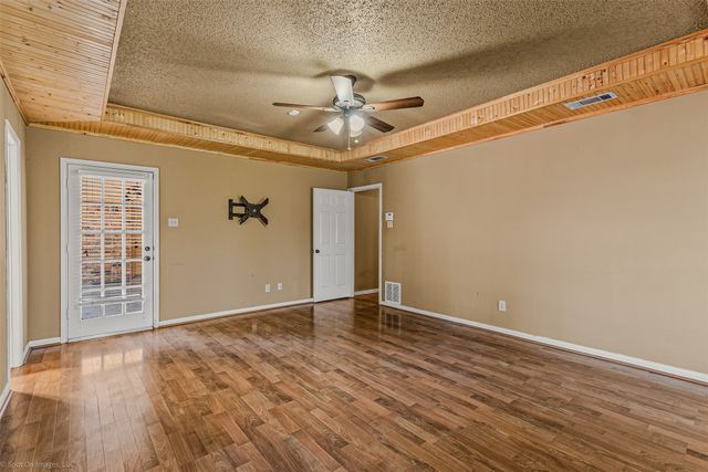 9510 S State Highway 34, Scurry, TX 75158