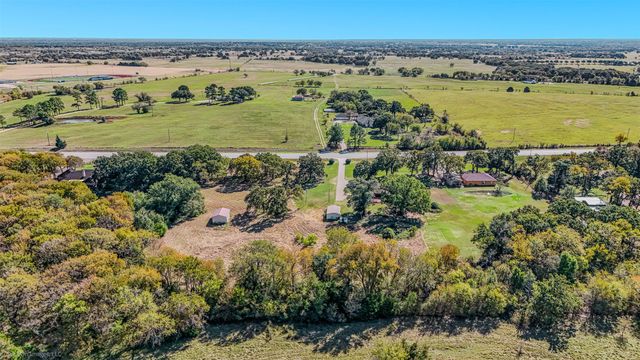 9510 S State Highway 34, Scurry, TX 75158