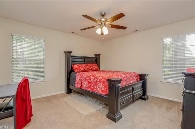 5444 Lawrence CT, Virginia Beach, VA 23462