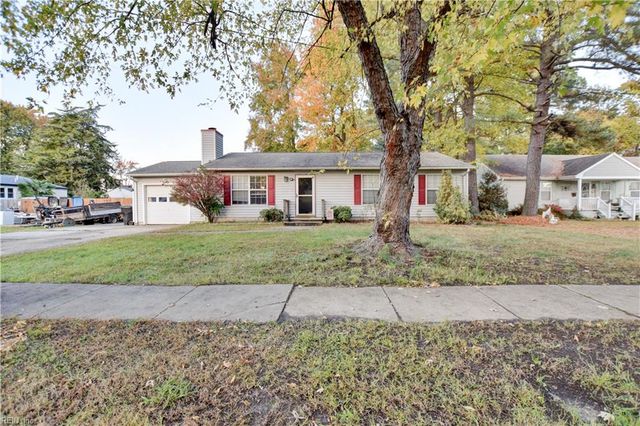 5444 Lawrence CT, Virginia Beach, VA 23462