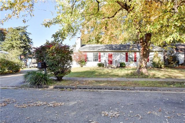 5444 Lawrence CT, Virginia Beach, VA 23462