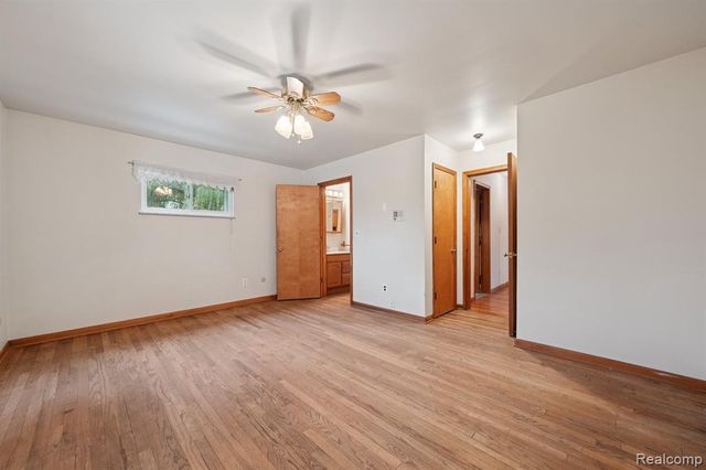 21697 Mcclung Avenue, Southfield, MI 48075