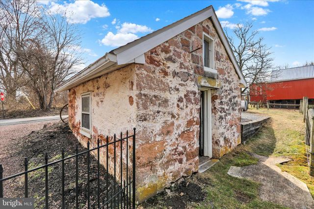 210 ALLEGHENYVILLE RD, Mohnton, PA 19540