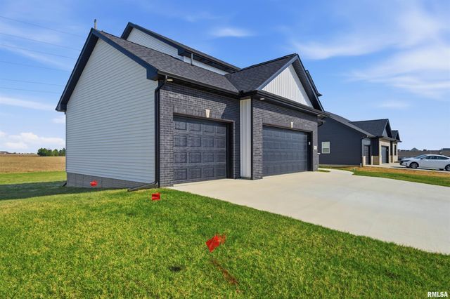 1617 RUSTIC OAK Drive, Washington, IL 61571