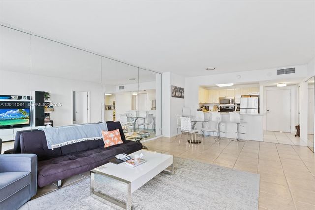 2301 Collins Ave 504, Miami Beach, FL 33139