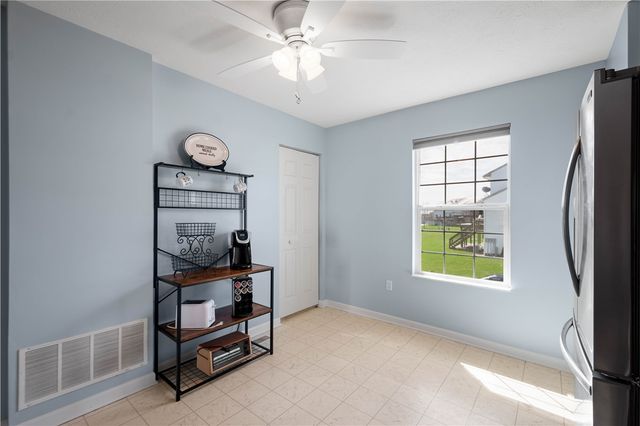 410 Suncrest Dr, Cranberry Twp, PA 16066