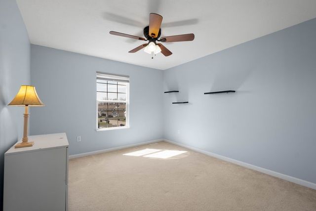 410 Suncrest Dr, Cranberry Twp, PA 16066