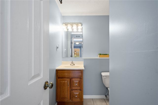 410 Suncrest Dr, Cranberry Twp, PA 16066