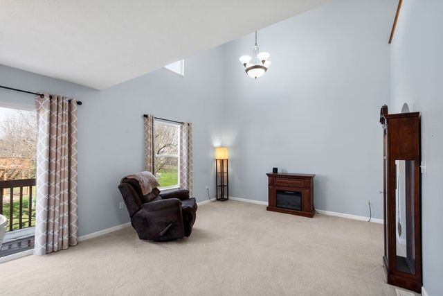 410 Suncrest Dr, Cranberry Twp, PA 16066