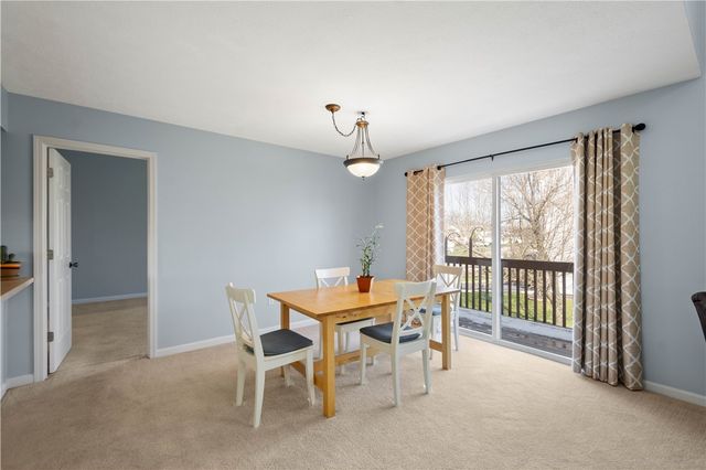 410 Suncrest Dr, Cranberry Twp, PA 16066
