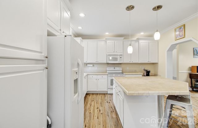 40 Liberty Road, Candler, NC 28715