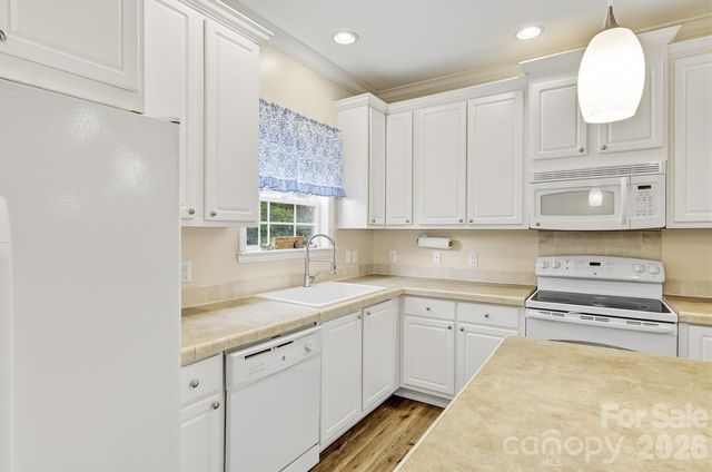 40 Liberty Road, Candler, NC 28715