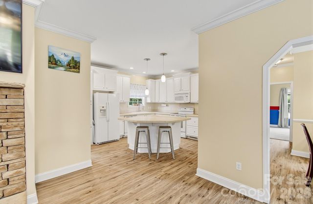40 Liberty Road, Candler, NC 28715