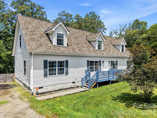 40 Liberty Road, Candler, NC 28715