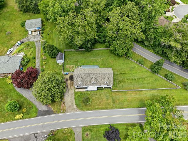 40 Liberty Road, Candler, NC 28715