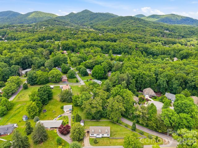 40 Liberty Road, Candler, NC 28715