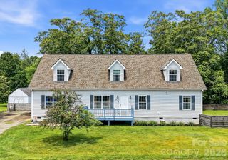 40 Liberty Road, Candler, NC 28715