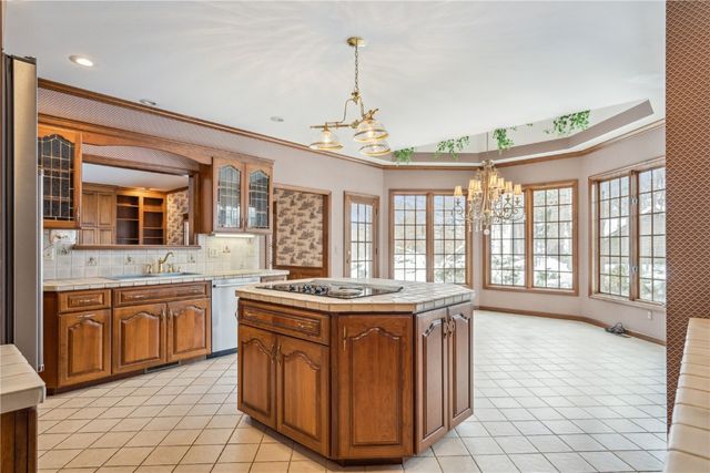 606 Beaver Hollow Ct SE, Cedar Rapids, IA 52403